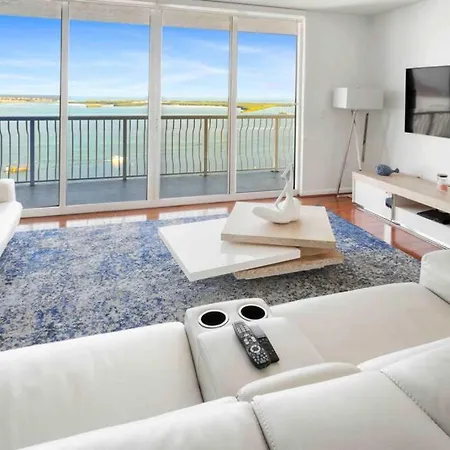 Stunning 2Br Penthouse Brickell/Direct Oceanview!! Apartamento